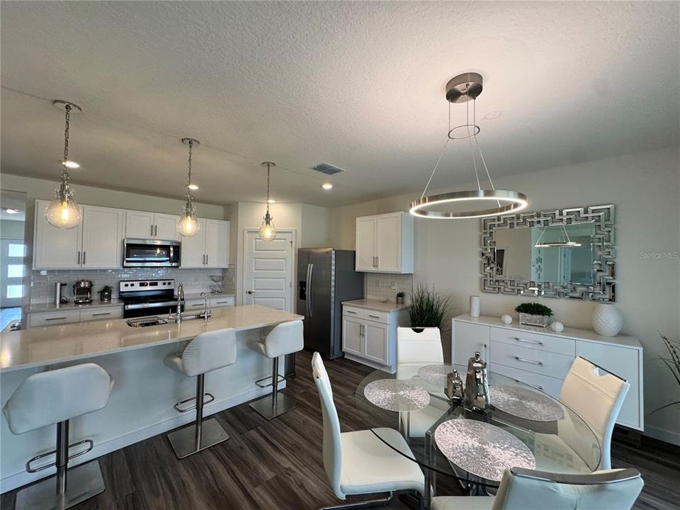 For Sale: $410,000 (4 beds, 2 baths, 1846 Square Feet)
