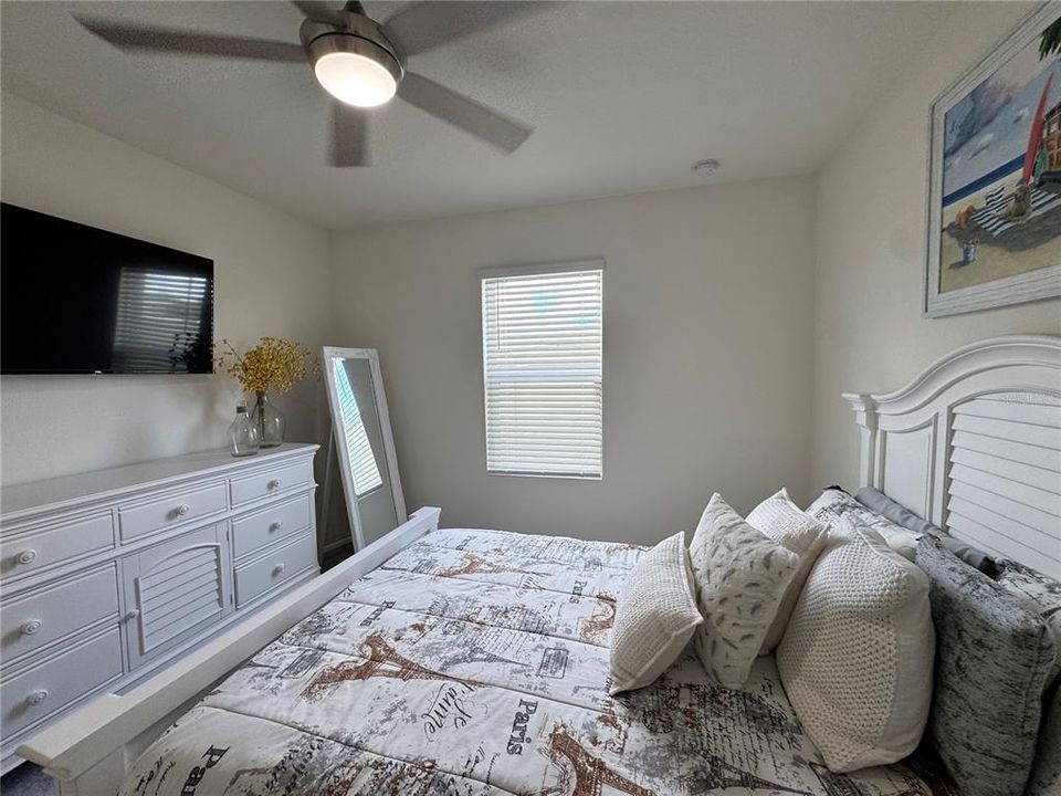 For Sale: $410,000 (4 beds, 2 baths, 1846 Square Feet)
