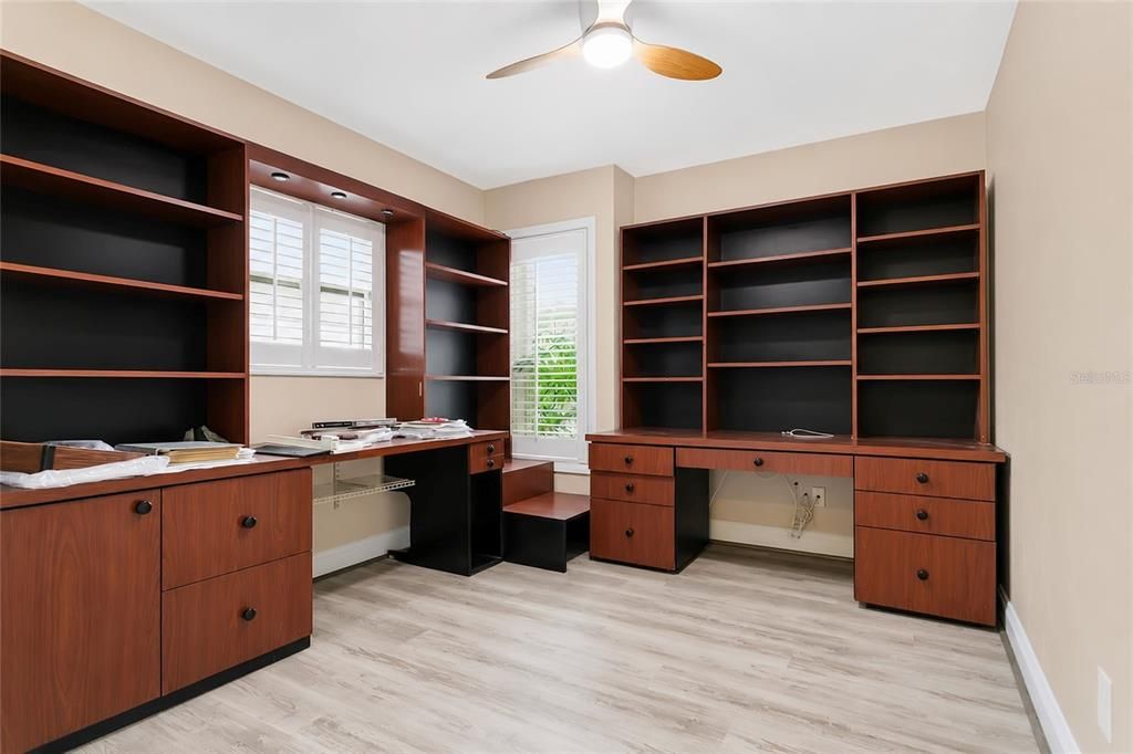 На продажу: $489,500 (3 спален, 2 ванн, 1658 Квадратных фут)