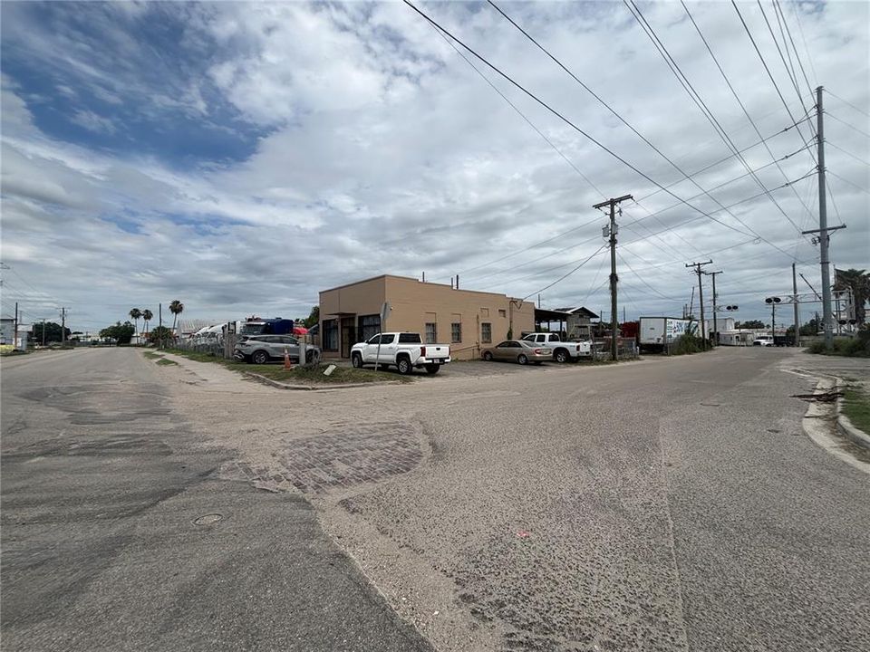 For Sale: $48,000 (0 beds, 0 baths, 2204 Square Feet)