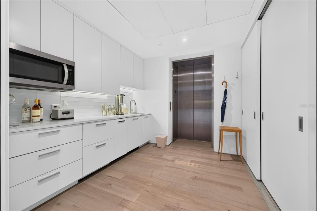 En Venta: $7,450,000 (4 camas, 4 baños, 5946 Pies cuadrados)