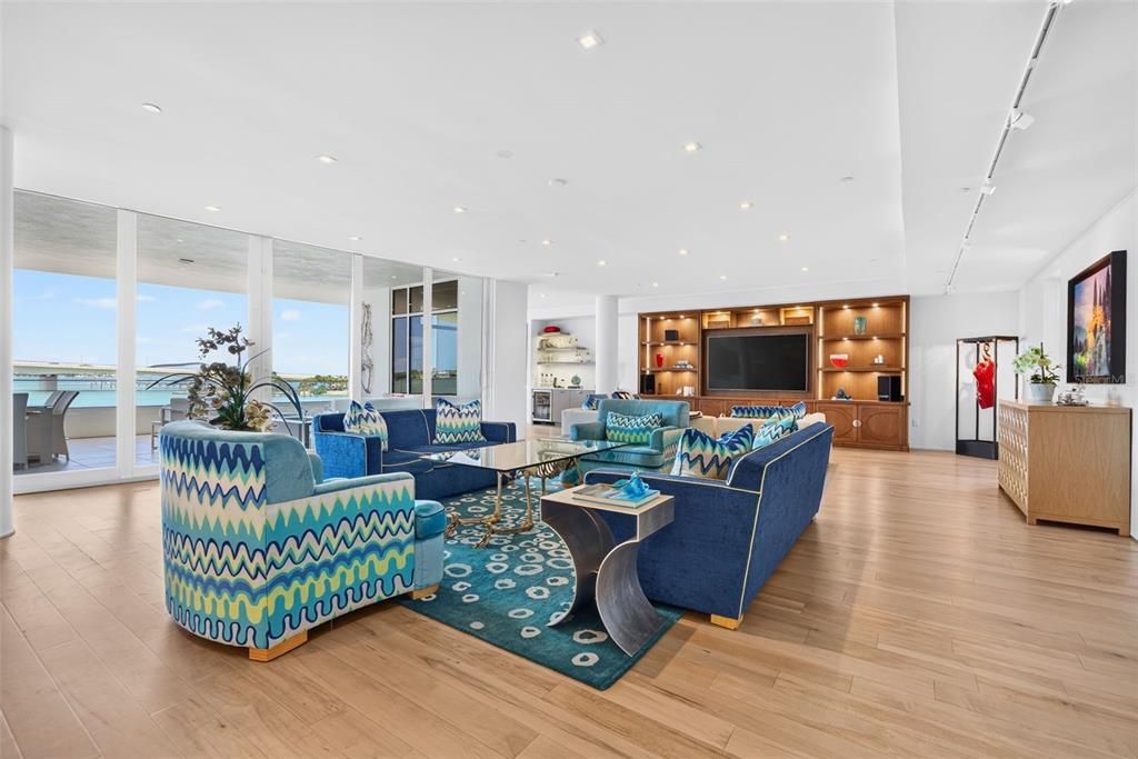 En Venta: $7,450,000 (4 camas, 4 baños, 5946 Pies cuadrados)