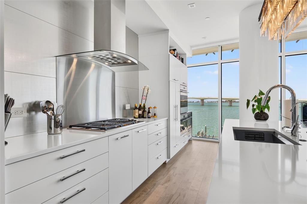 En Venta: $7,450,000 (4 camas, 4 baños, 5946 Pies cuadrados)