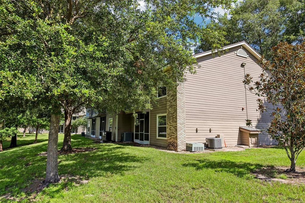 En Venta: $235,000 (2 camas, 2 baños, 975 Pies cuadrados)