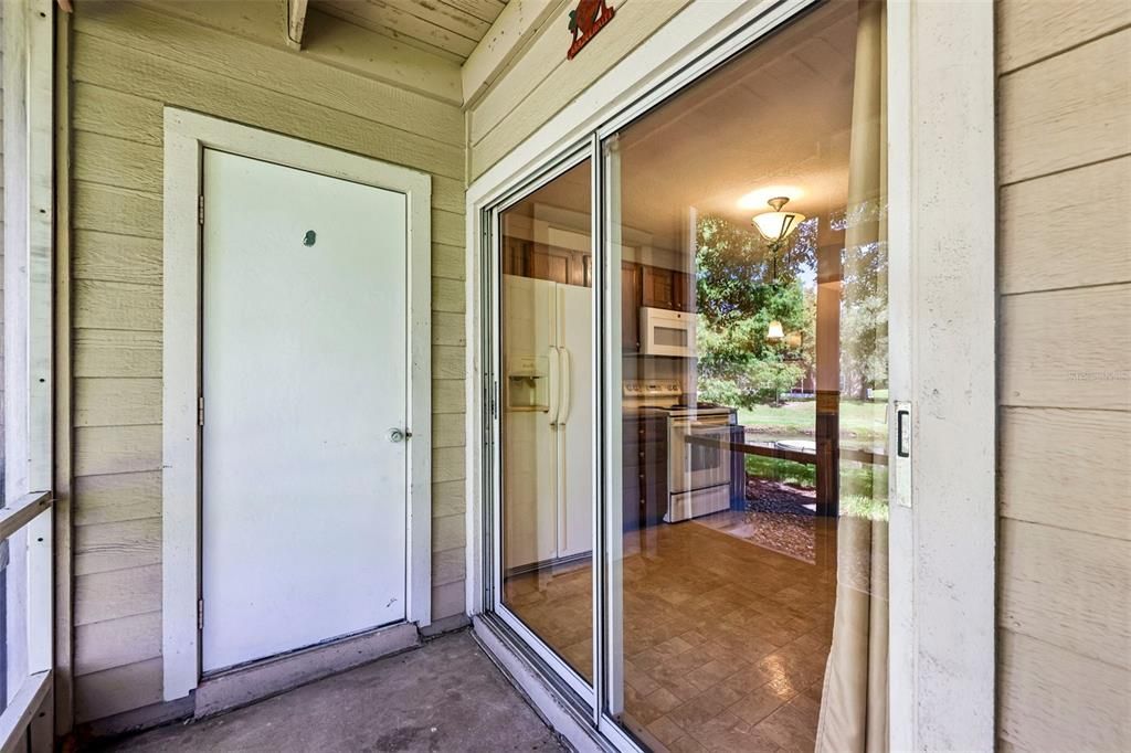 En Venta: $235,000 (2 camas, 2 baños, 975 Pies cuadrados)