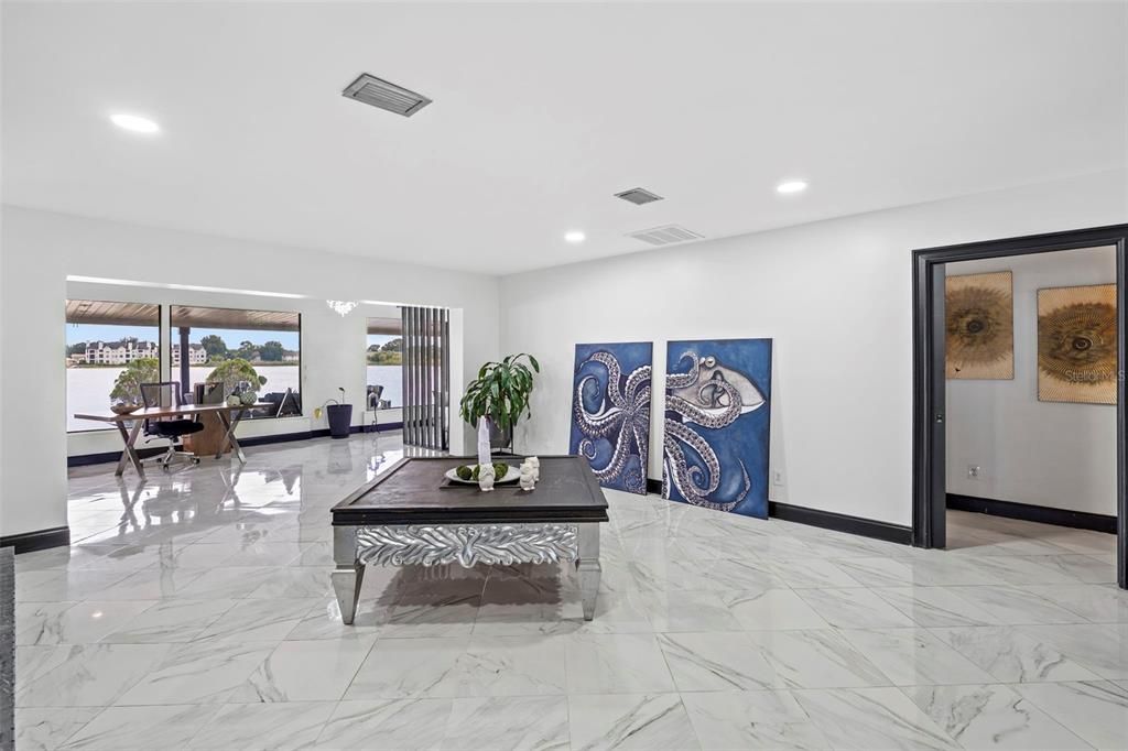 For Sale: $900,000 (5 beds, 5 baths, 3122 Square Feet)