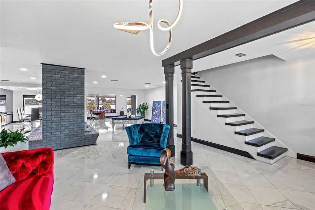 For Sale: $900,000 (5 beds, 5 baths, 3122 Square Feet)