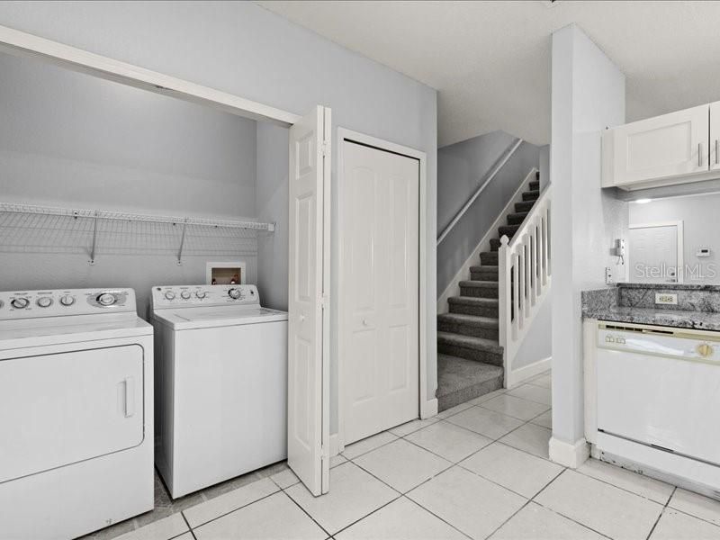 For Sale: $210,000 (2 beds, 2 baths, 1184 Square Feet)