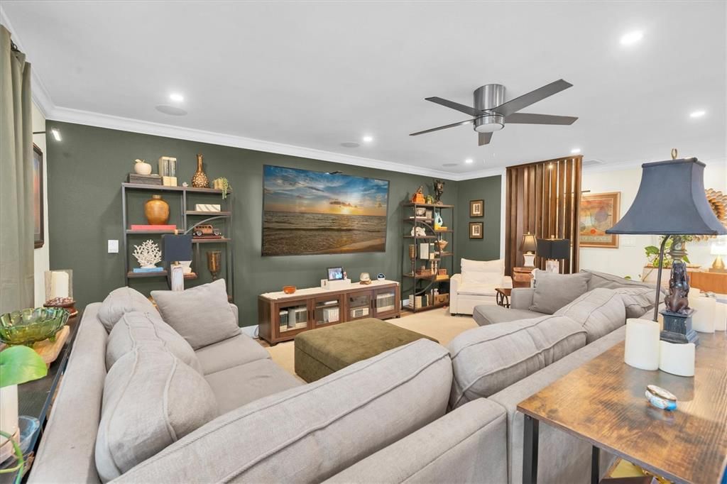 For Sale: $665,000 (4 beds, 3 baths, 2082 Square Feet)