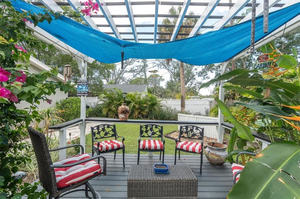 For Sale: $665,000 (4 beds, 3 baths, 2082 Square Feet)