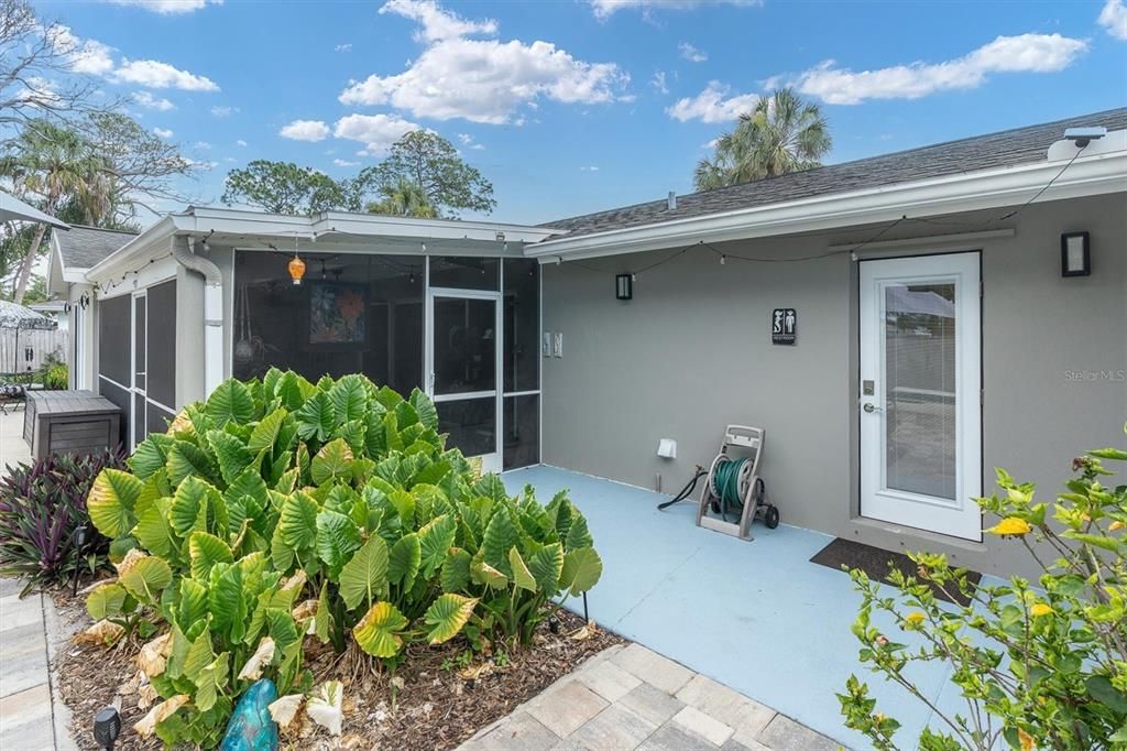 For Sale: $665,000 (4 beds, 3 baths, 2082 Square Feet)