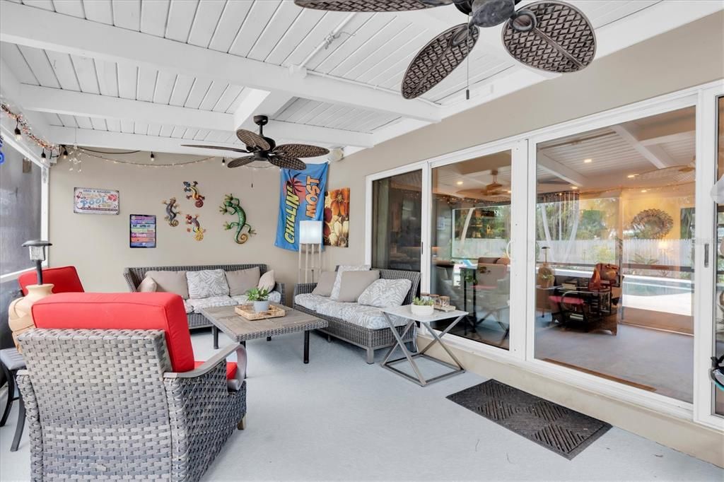 For Sale: $665,000 (4 beds, 3 baths, 2082 Square Feet)