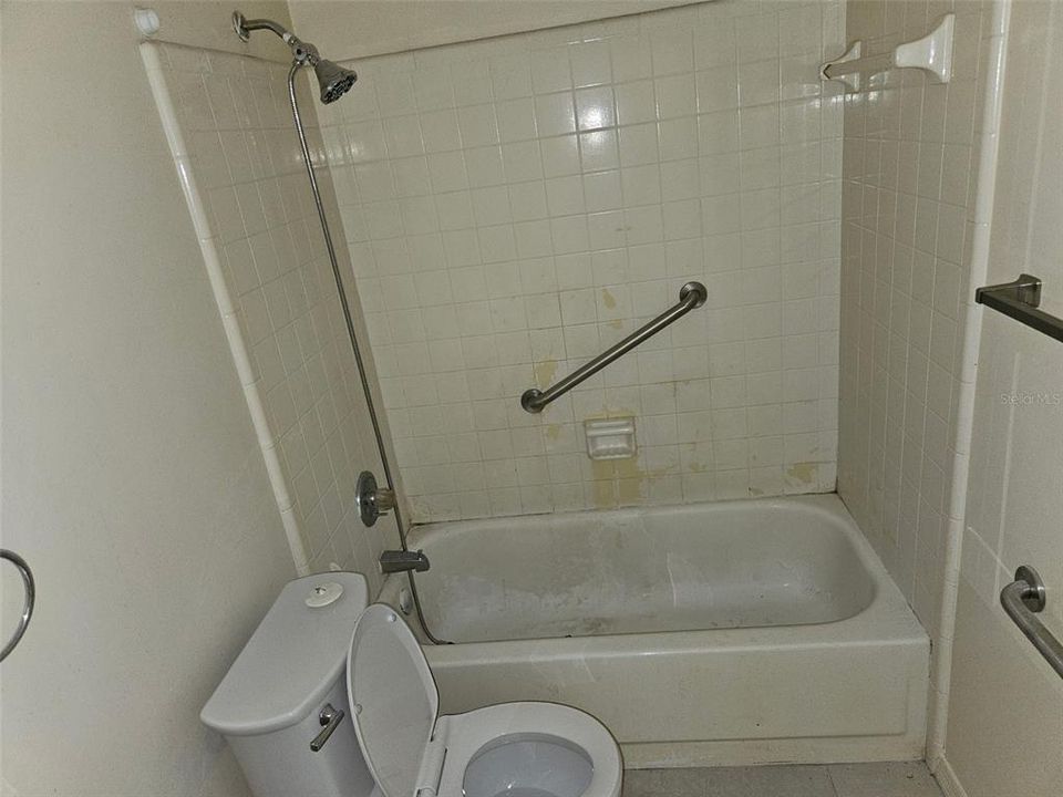 For Sale: $450,000 (8 beds, 0 baths, 1800 Square Feet)