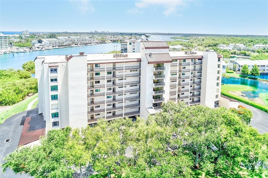 На продажу: $249,000 (2 спален, 2 ванн, 1225 Квадратных фут)