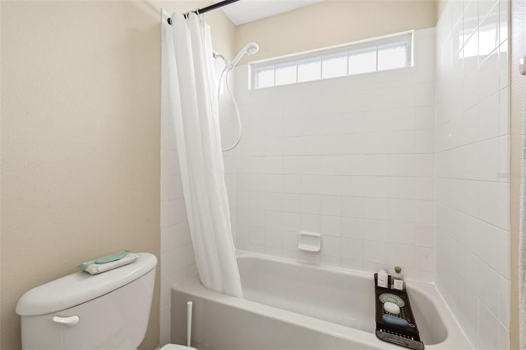 For Sale: $684,000 (5 beds, 3 baths, 3228 Square Feet)