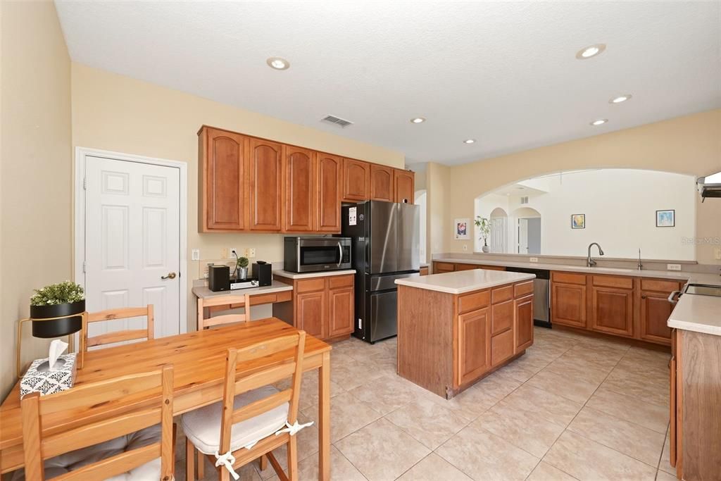For Sale: $684,000 (5 beds, 3 baths, 3228 Square Feet)