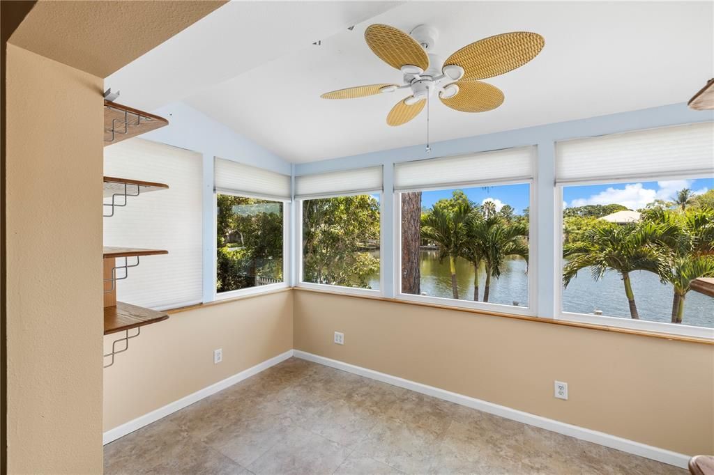 For Sale: $359,990 (2 beds, 2 baths, 1176 Square Feet)
