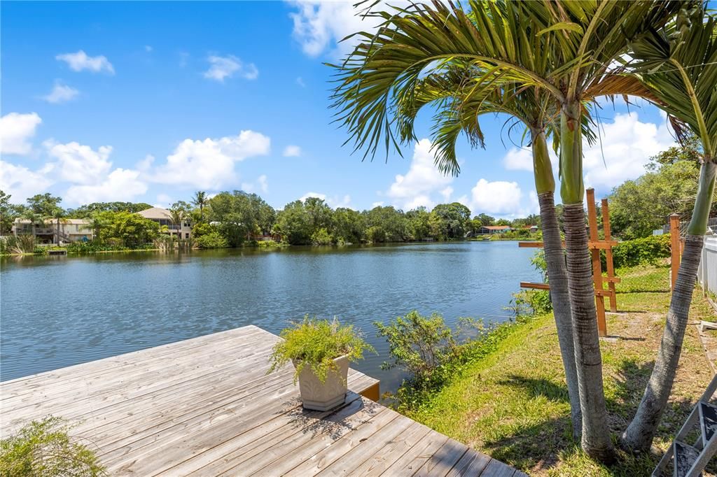 For Sale: $359,990 (2 beds, 2 baths, 1176 Square Feet)