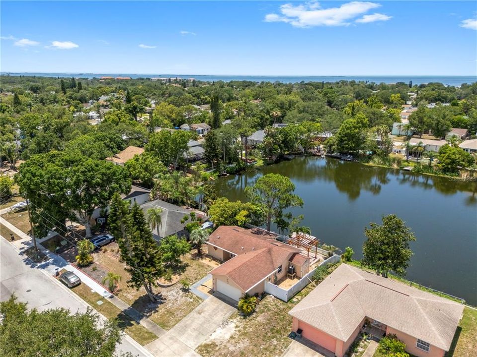 For Sale: $359,990 (2 beds, 2 baths, 1176 Square Feet)