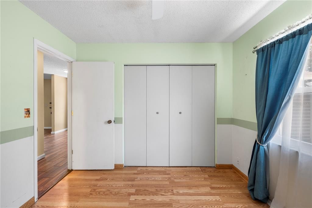 For Sale: $359,990 (2 beds, 2 baths, 1176 Square Feet)