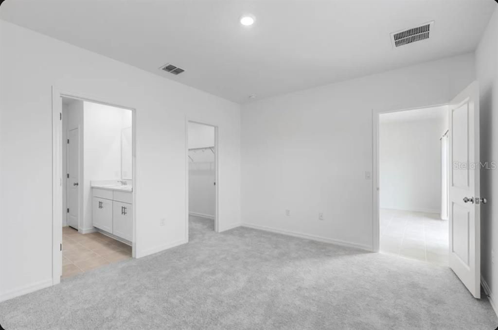 For Sale: $324,479 (3 beds, 2 baths, 1603 Square Feet)