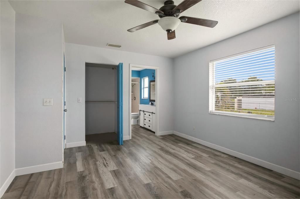 For Sale: $195,000 (3 beds, 2 baths, 1104 Square Feet)