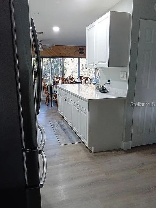 En Venta: $549,000 (3 camas, 3 baños, 1344 Pies cuadrados)
