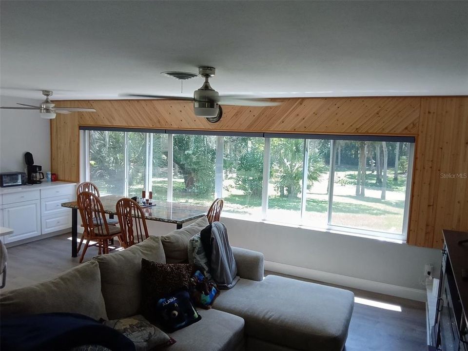 En Venta: $549,000 (3 camas, 3 baños, 1344 Pies cuadrados)