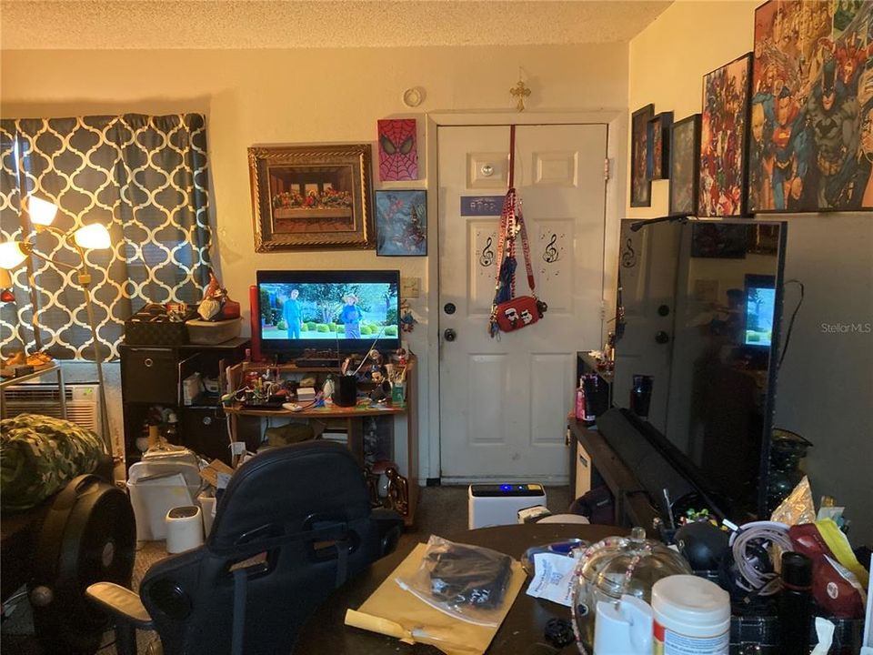 Active With Contract: $48,000 (1 beds, 1 baths, 336 Square Feet)