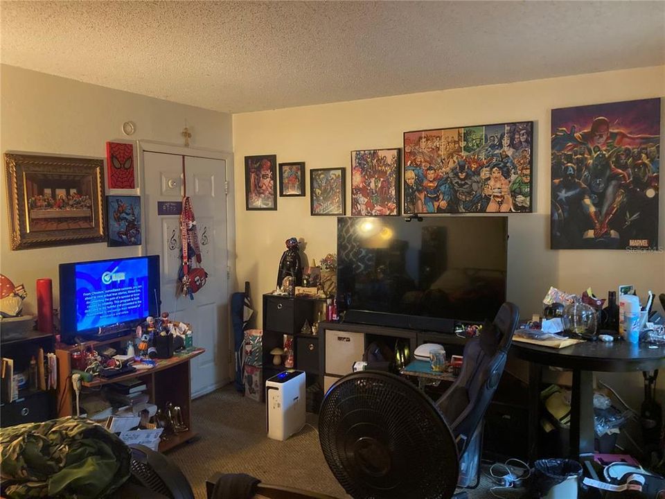 Active With Contract: $48,000 (1 beds, 1 baths, 336 Square Feet)