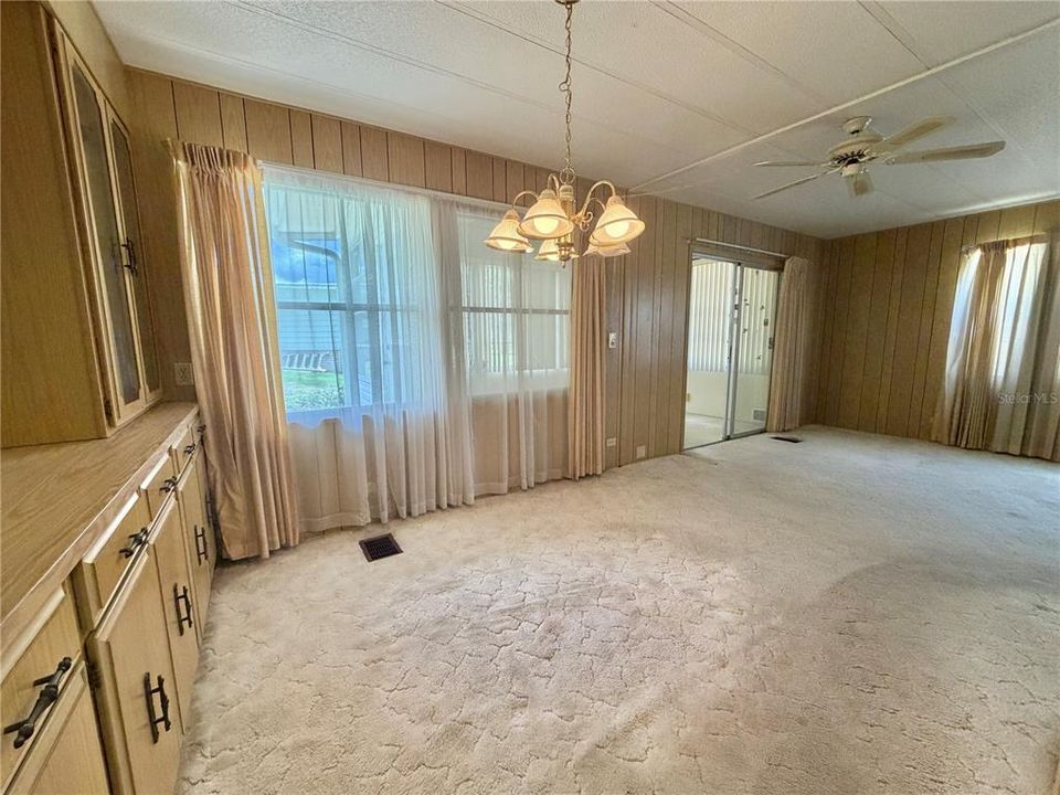 For Sale: $79,000 (2 beds, 2 baths, 1312 Square Feet)