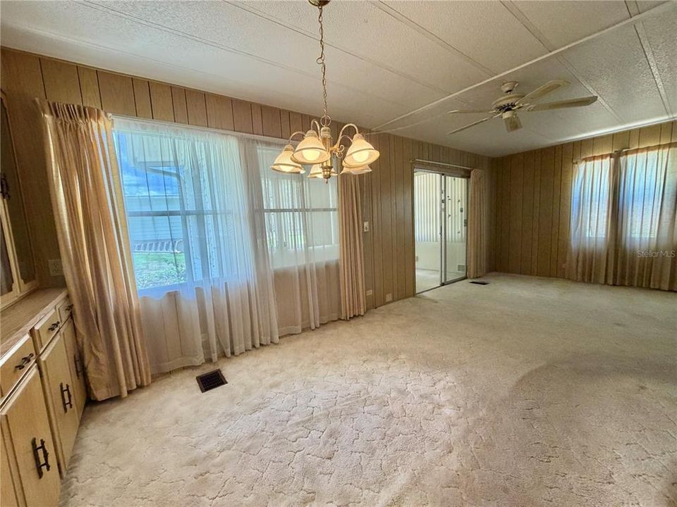 For Sale: $79,000 (2 beds, 2 baths, 1312 Square Feet)