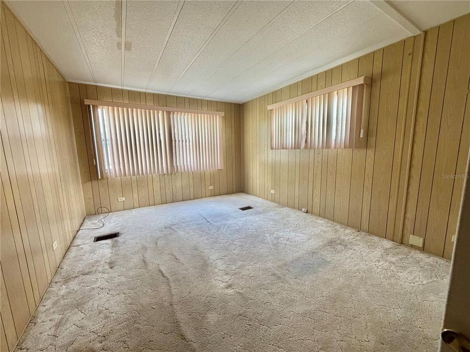 For Sale: $79,000 (2 beds, 2 baths, 1312 Square Feet)