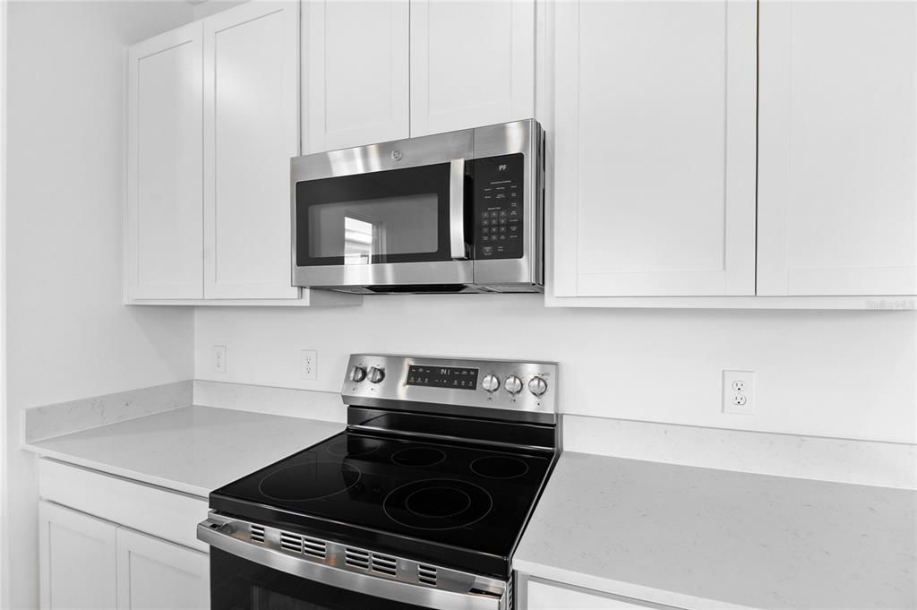 For Sale: $346,282 (4 beds, 3 baths, 2170 Square Feet)