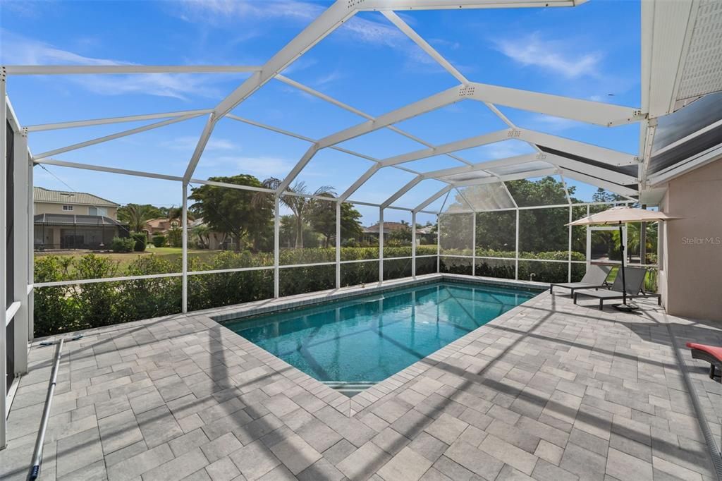 For Sale: $649,900 (3 beds, 3 baths, 2359 Square Feet)