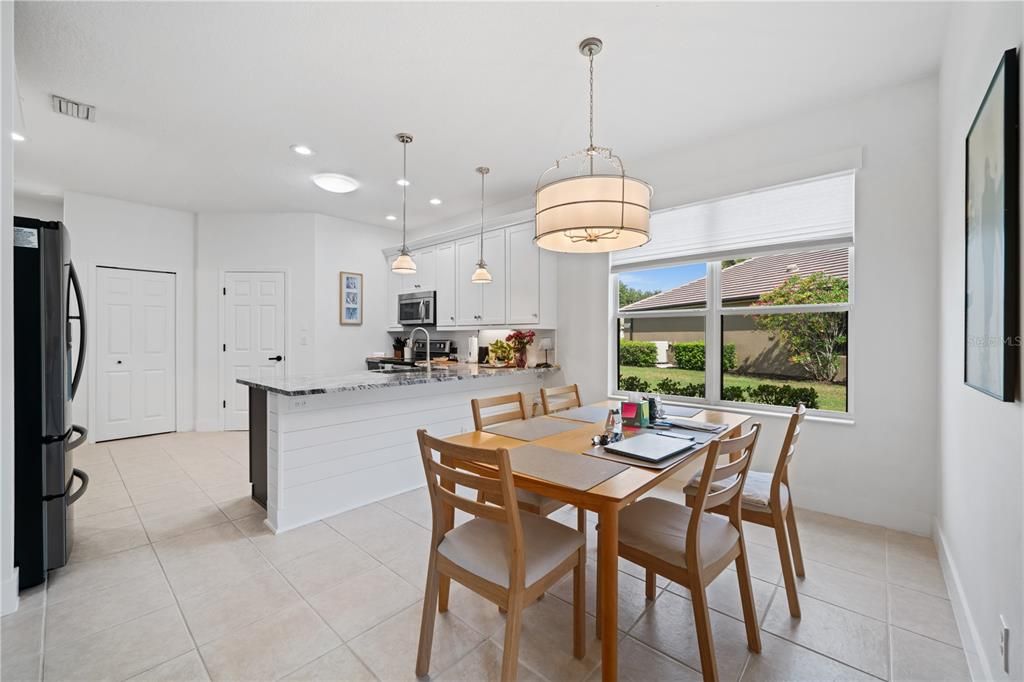 For Sale: $649,900 (3 beds, 3 baths, 2359 Square Feet)