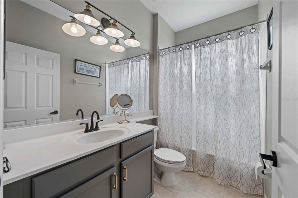 For Sale: $649,900 (3 beds, 3 baths, 2359 Square Feet)