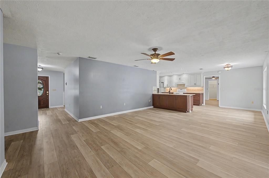For Sale: $599,000 (4 beds, 3 baths, 2645 Square Feet)