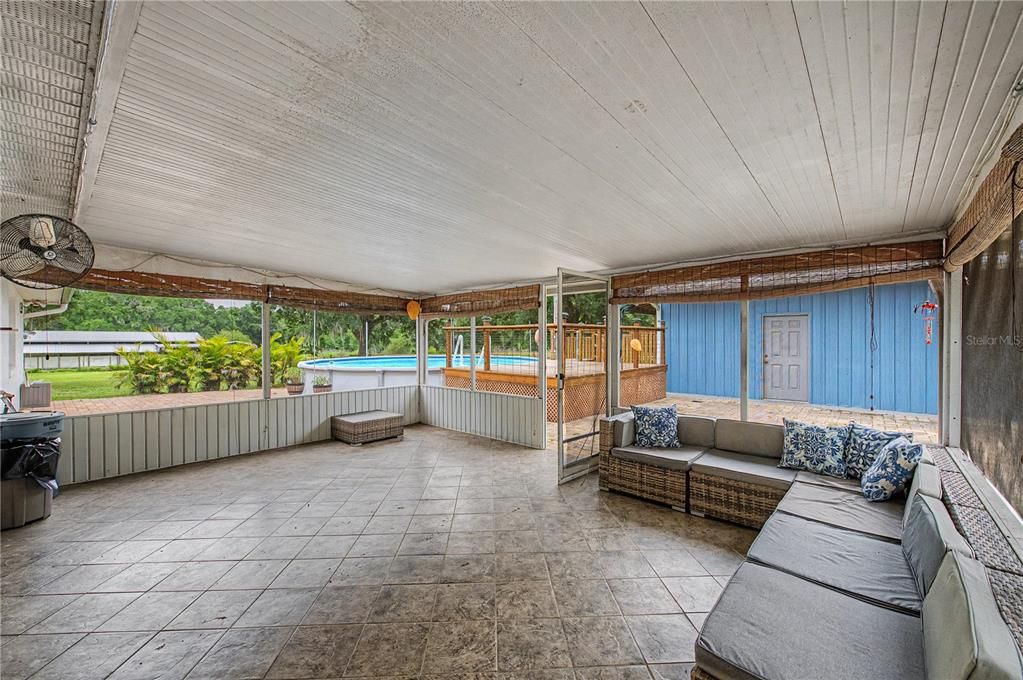 For Sale: $599,000 (4 beds, 3 baths, 2645 Square Feet)