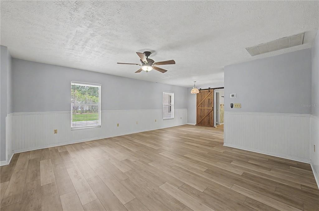 For Sale: $599,000 (4 beds, 3 baths, 2645 Square Feet)
