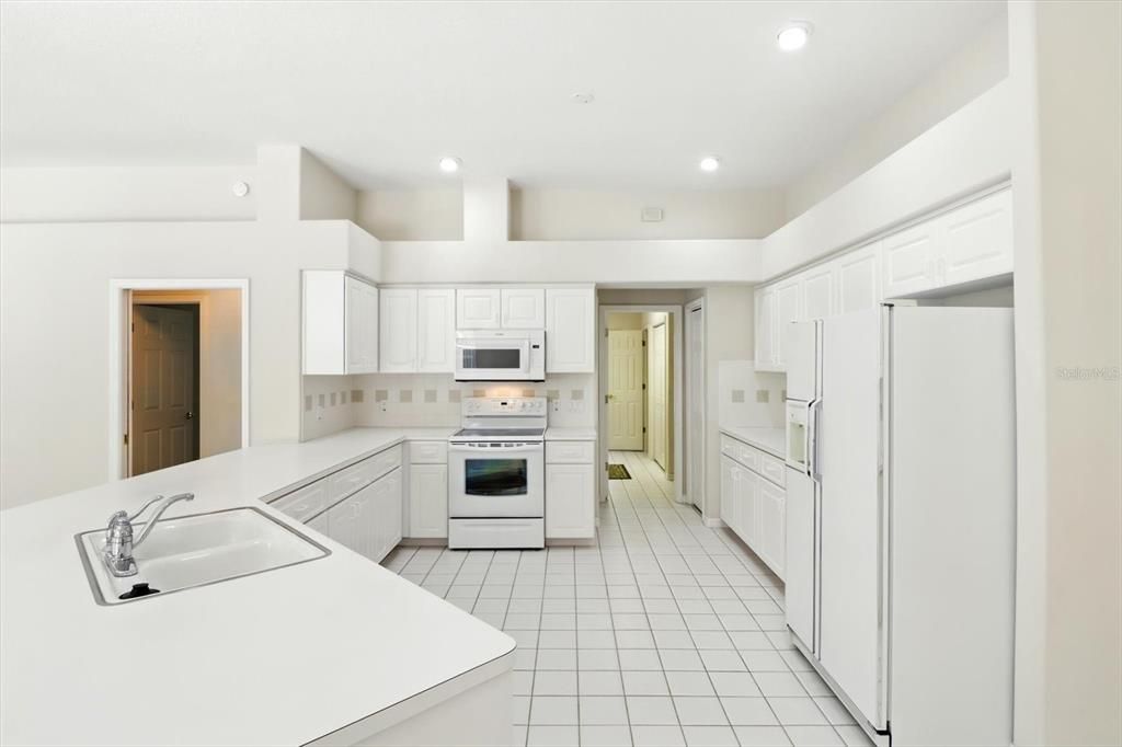For Sale: $485,500 (3 beds, 2 baths, 3080 Square Feet)