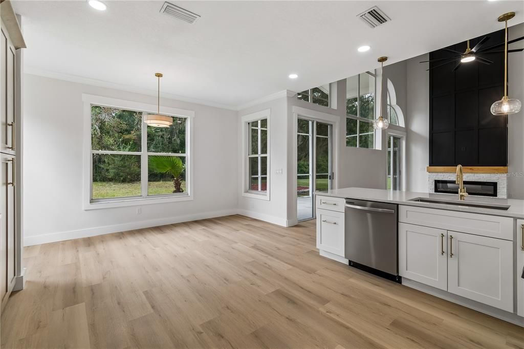 For Sale: $649,900 (5 beds, 3 baths, 3239 Square Feet)