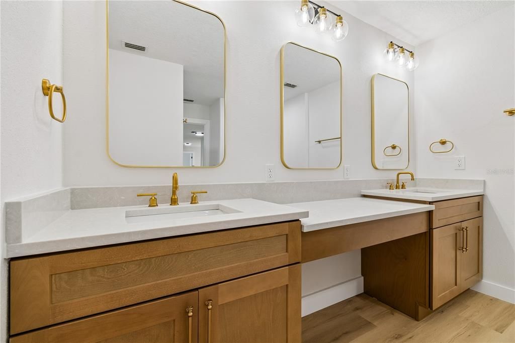 For Sale: $649,900 (5 beds, 3 baths, 3239 Square Feet)