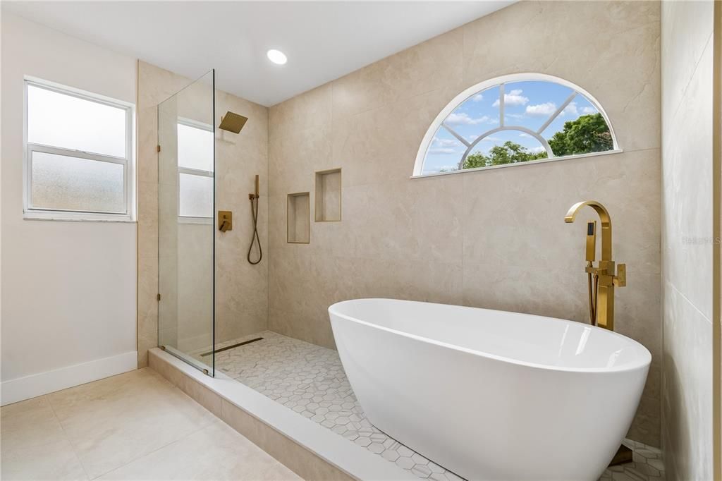 For Sale: $649,900 (5 beds, 3 baths, 3239 Square Feet)
