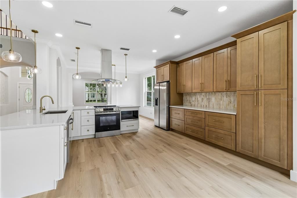 For Sale: $649,900 (5 beds, 3 baths, 3239 Square Feet)