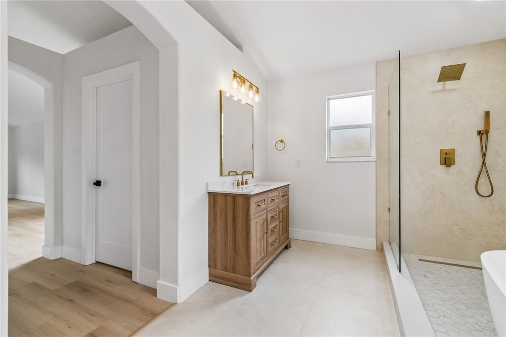 For Sale: $649,900 (5 beds, 3 baths, 3239 Square Feet)