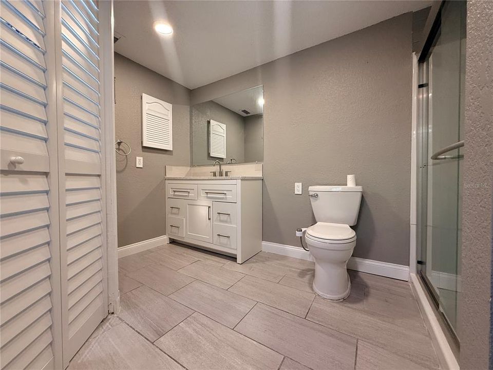 En Venta: $426,990 (2 camas, 2 baños, 1208 Pies cuadrados)