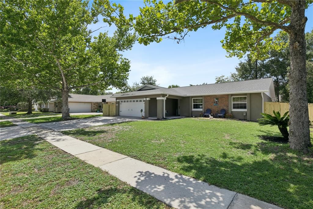 En Venta: $549,000 (4 camas, 2 baños, 2250 Pies cuadrados)