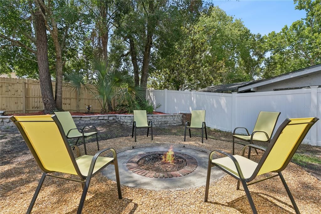 En Venta: $549,000 (4 camas, 2 baños, 2250 Pies cuadrados)