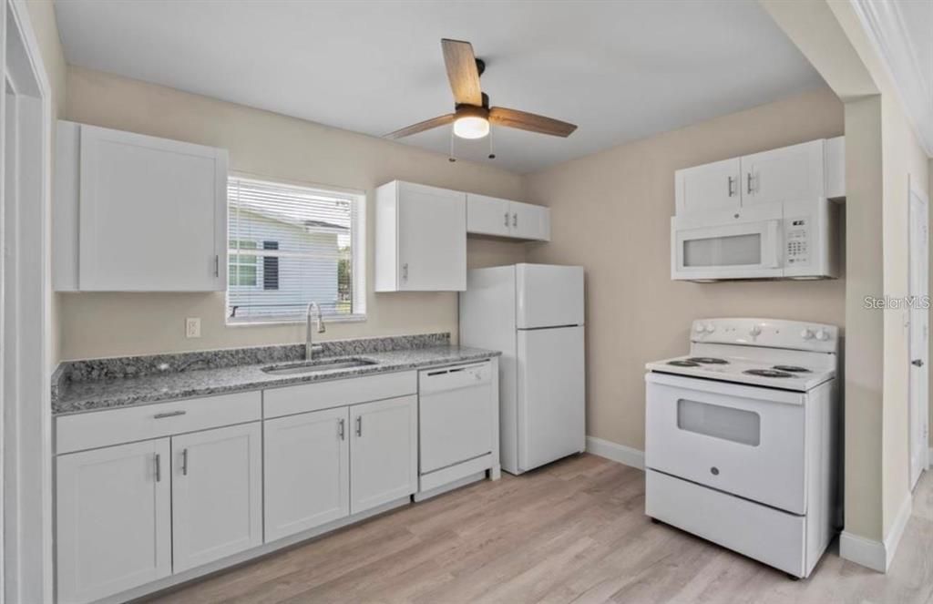 En Venta: $229,999 (3 camas, 2 baños, 1050 Pies cuadrados)